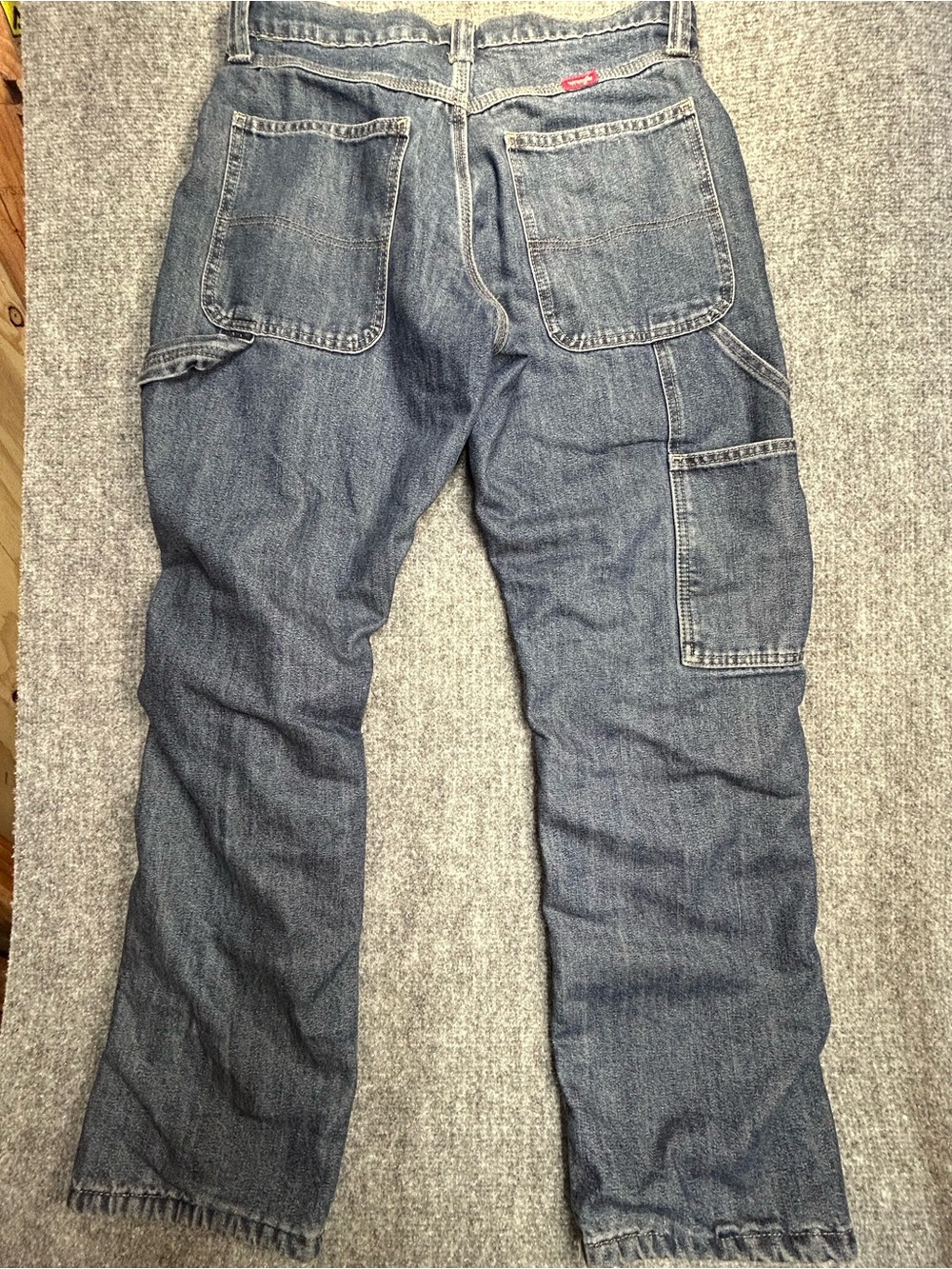 Wrangler Men's Relaxed Fleece Lined Carpenter Jeans in Dark Denim Blue
